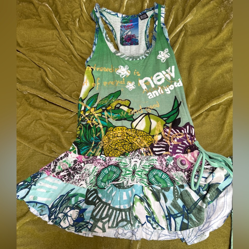 Women’s beach top